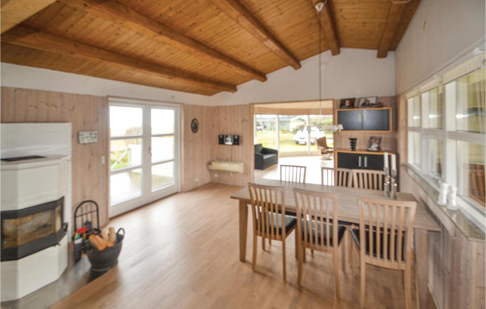 Amazing Home In Orsted With Kitchen ภายนอก รูปภาพ