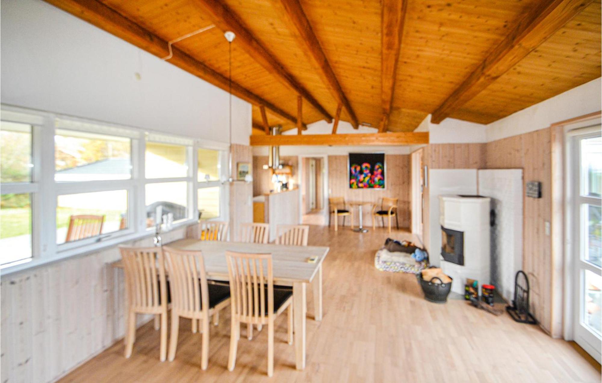 Amazing Home In Orsted With Kitchen ภายนอก รูปภาพ
